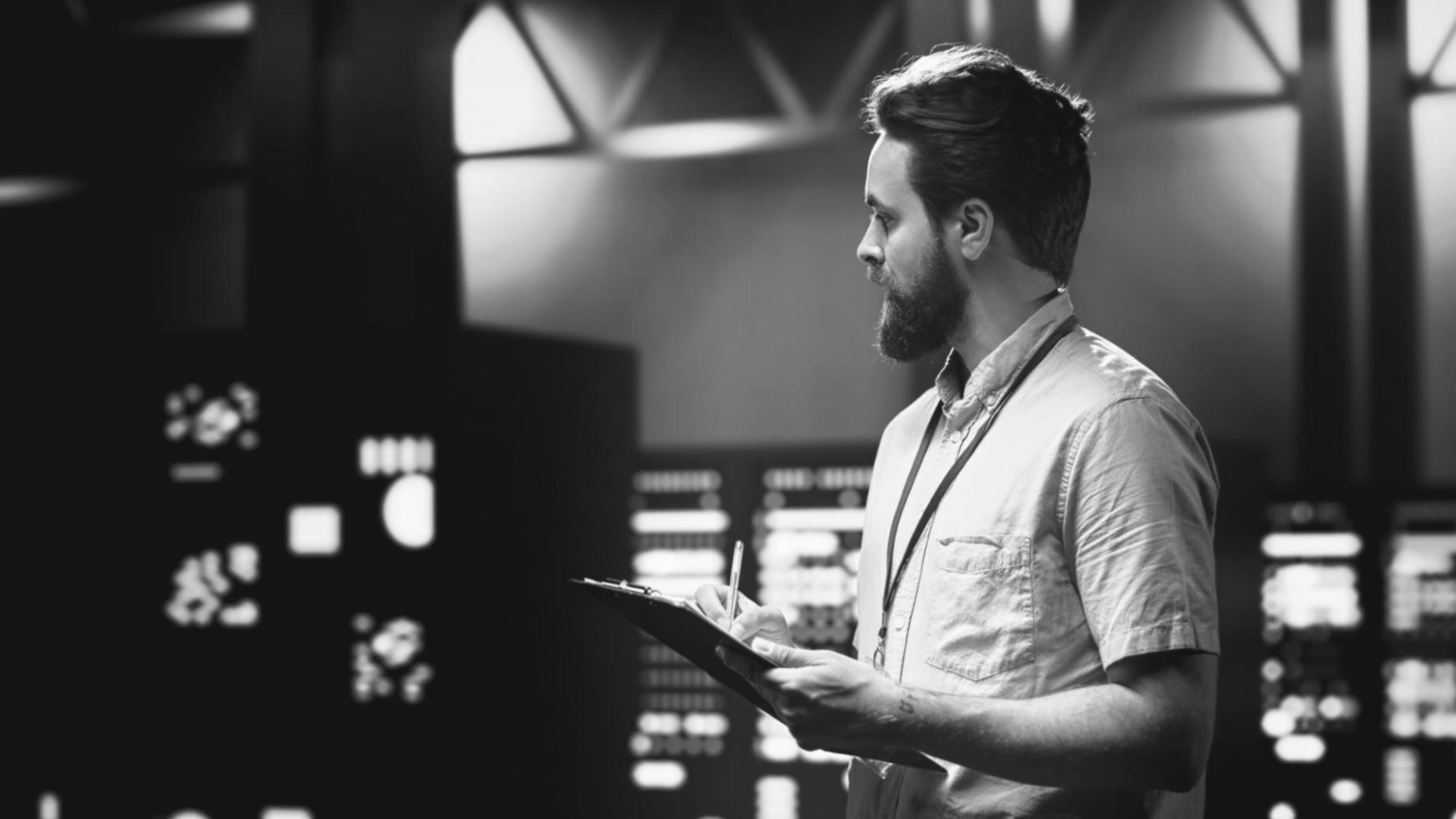 Interface de realidade virtual mostrando simulação educacional interativa