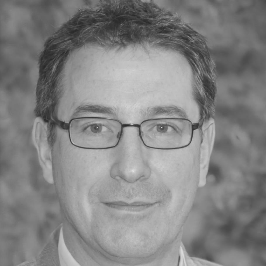 Retrato profissional de Eduardo Silva